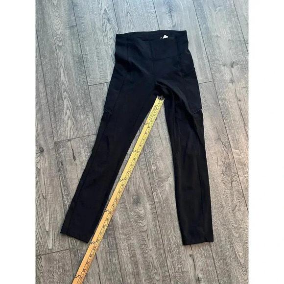 Lululemon Black High-Rise Cropped Activewear Leggings Size 2 - Picture 5 of 6